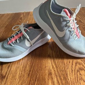 Nike Women size 9